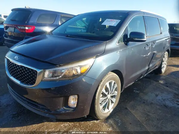 KNDMC5C19G6154563 2016 KIA SEDONA - Image 2