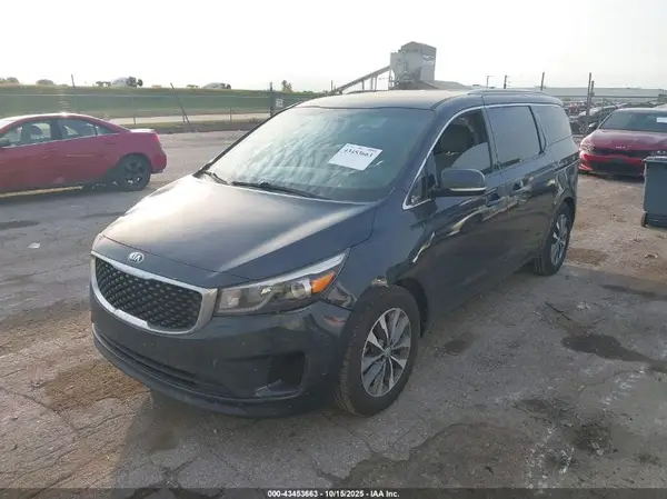 KNDMC5C19G6169757 2016 KIA SEDONA - Image 2
