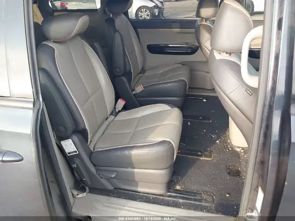 KNDMC5C19G6169757 2016 KIA SEDONA - Image 8