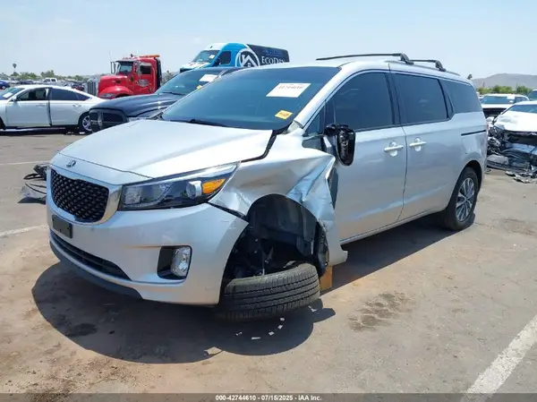 KNDMC5C19G6171489 2016 KIA SEDONA - Image 2