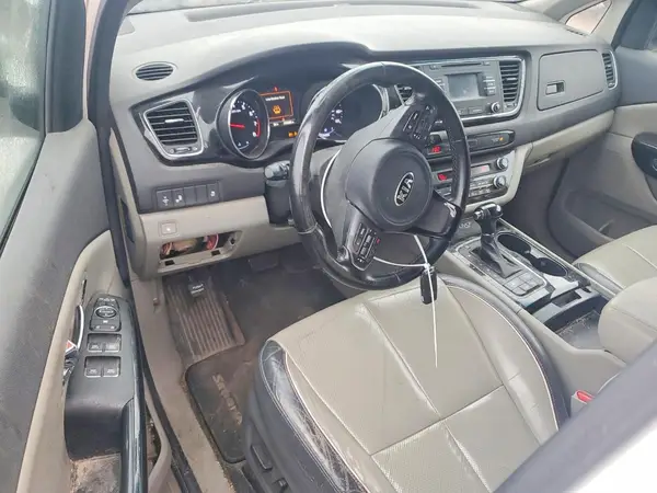 KNDMC5C19G6173193 2016 KIA SEDONA - Image 8