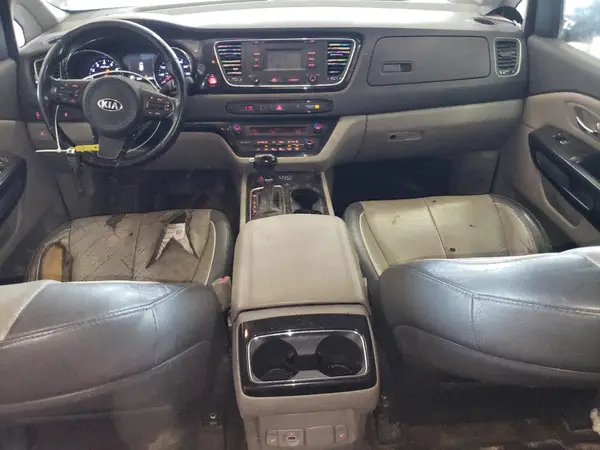 KNDMC5C19G6180886 2016 KIA SEDONA - Image 8