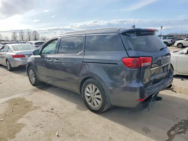 KNDMC5C19H6256611 2017 KIA SEDONA - Image 2