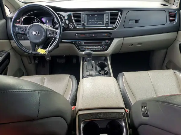 KNDMC5C19H6256611 2017 KIA SEDONA - Image 8