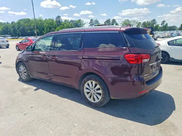 KNDMC5C19H6259329 2017 KIA SEDONA - Image 2