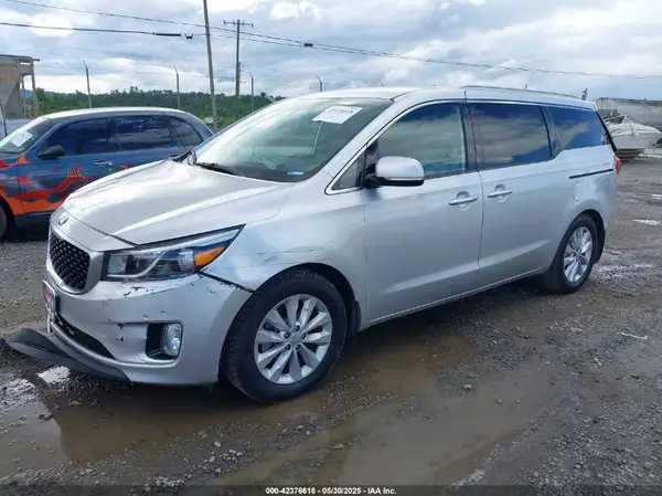 KNDMC5C19H6260836 2017 KIA SEDONA - Image 2