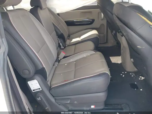 KNDMC5C19H6264160 2017 KIA SEDONA - Image 8