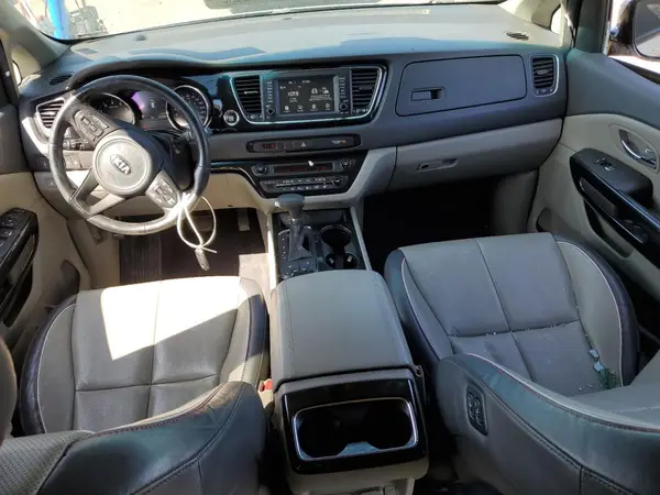 KNDMC5C19H6312000 2017 KIA SEDONA - Image 8