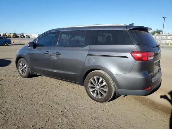KNDMC5C19H6335552 2017 KIA SEDONA - Image 2