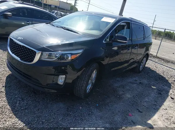 KNDMC5C19J6362529 2018 KIA SEDONA - Image 2