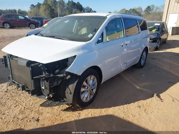 KNDMC5C19J6362952 2018 KIA SEDONA - Image 2