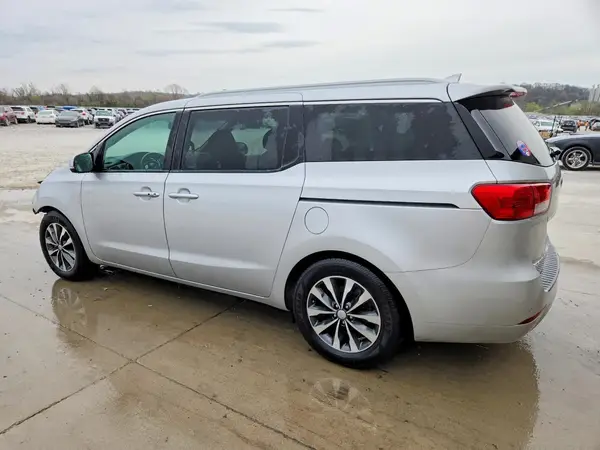 KNDMC5C19J6371862 2018 KIA SEDONA - Image 2