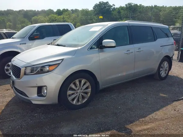 KNDMC5C19J6406092 2018 KIA SEDONA - Image 2