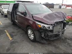 KNDMC5C19J6406125 2018 KIA SEDONA