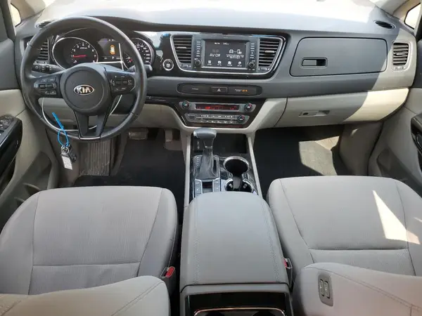 KNDMC5C19K6476967 2019 KIA SEDONA - Image 8