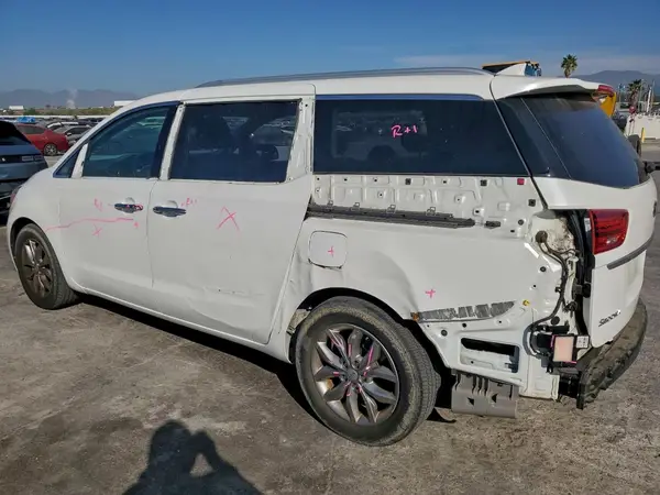 KNDMC5C19K6561498 2019 KIA SEDONA - Image 2