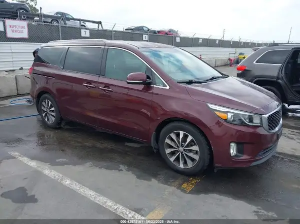 KNDMC5C1XG6126089 2016 KIA SEDONA - Image 1