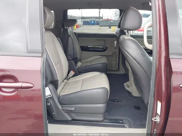 KNDMC5C1XG6126089 2016 KIA SEDONA - Image 8