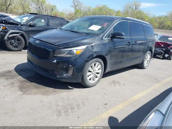 KNDMC5C1XG6131938 2016 KIA SEDONA - Image 2