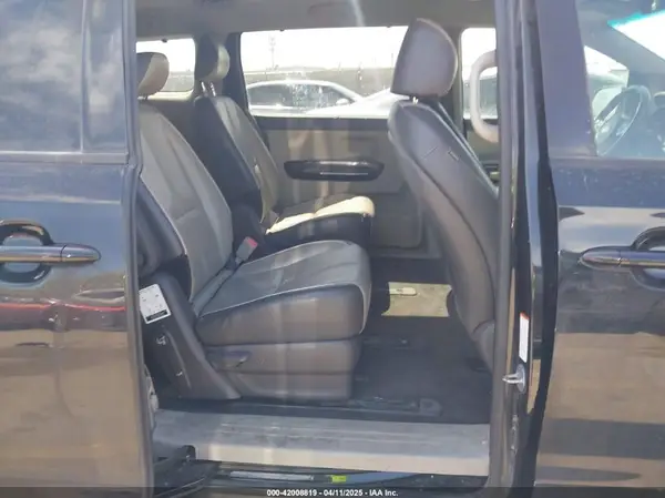 KNDMC5C1XG6131938 2016 KIA SEDONA - Image 8