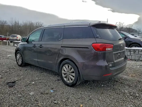 KNDMC5C1XG6153826 2016 KIA SEDONA - Image 2