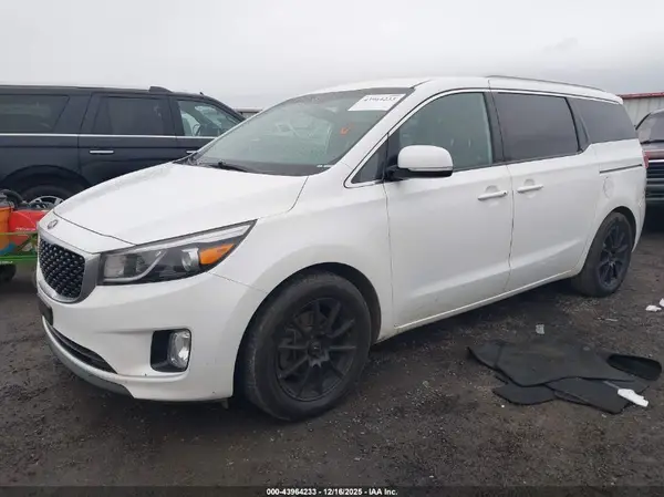 KNDMC5C1XG6161490 2016 KIA SEDONA - Image 2
