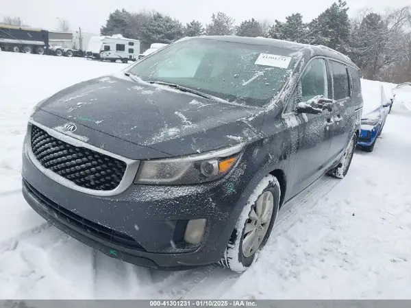 KNDMC5C1XG6162364 2016 KIA SEDONA - Image 2