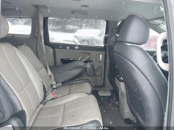 KNDMC5C1XG6162364 2016 KIA SEDONA - Image 8