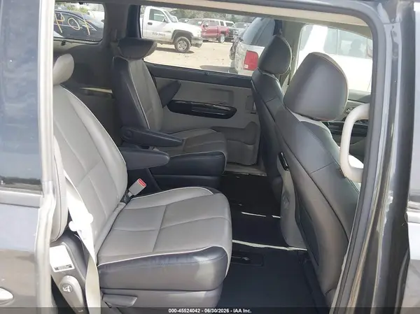 KNDMC5C1XG6171503 2016 KIA SEDONA - Image 8
