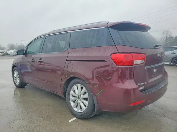KNDMC5C1XH6253460 2017 KIA SEDONA - Image 2