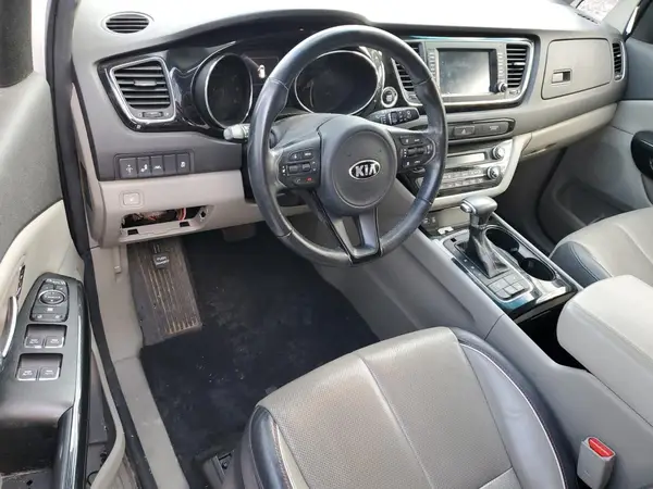 KNDMC5C1XH6255743 2017 KIA SEDONA - Image 8