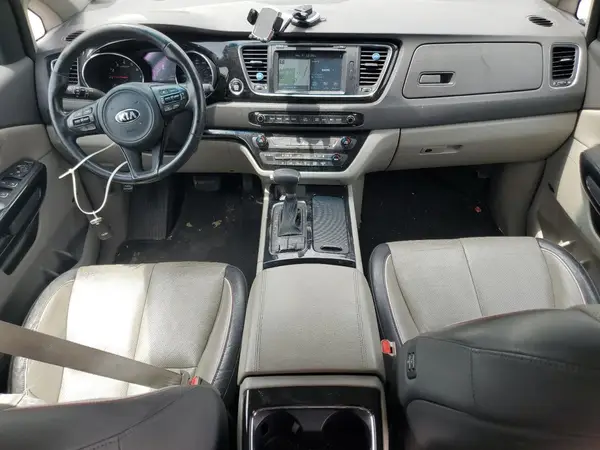 KNDMC5C1XH6330358 2017 KIA SEDONA - Image 8