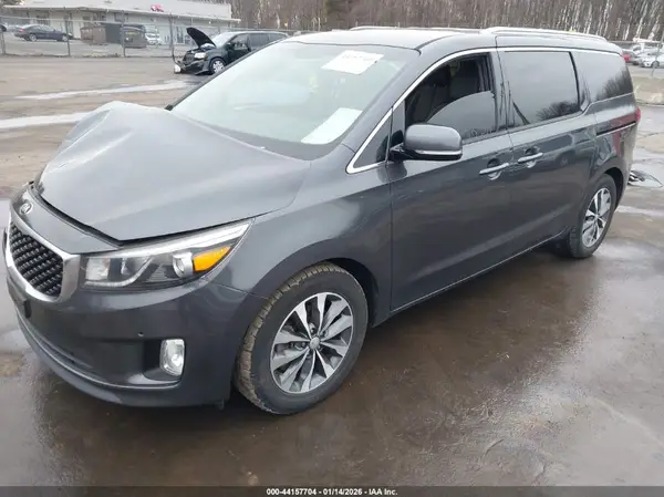 KNDMC5C1XJ6348848 2018 KIA SEDONA - Image 2