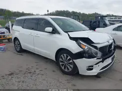 KNDMC5C1XJ6348865 2018 KIA SEDONA