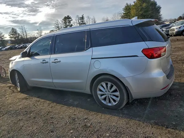 KNDMC5C1XJ6372244 2018 KIA SEDONA - Image 2