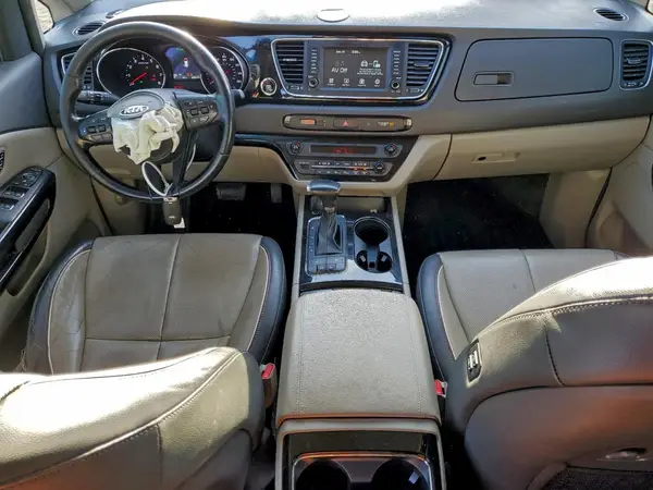 KNDMC5C1XJ6372244 2018 KIA SEDONA - Image 8