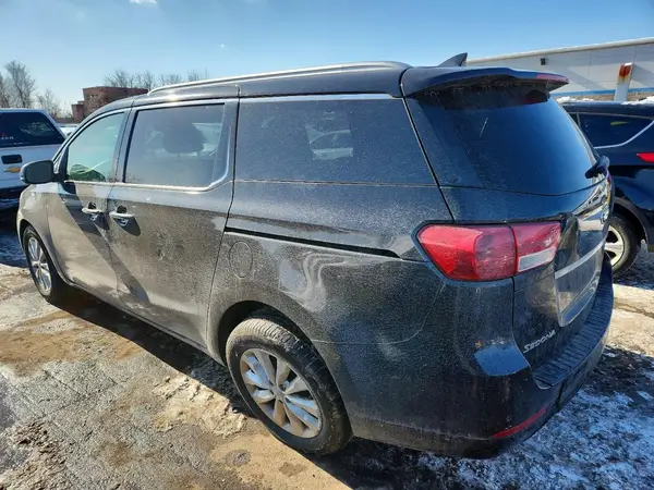 KNDMC5C1XJ6393949 2018 KIA SEDONA - Image 2