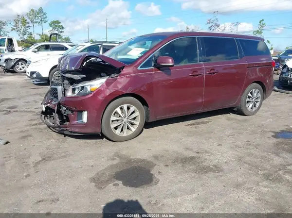 KNDMC5C1XJ6417232 2018 KIA SEDONA - Image 2