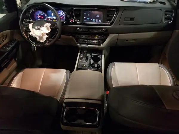KNDMC5C1XJ6422835 2018 KIA SEDONA - Image 8