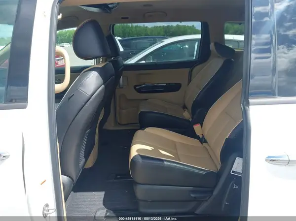 KNDME5C10H6343985 2017 KIA SEDONA - Image 8