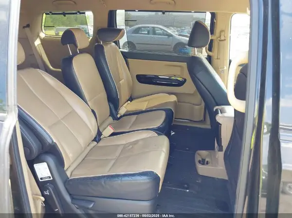KNDME5C10J6349386 2018 KIA SEDONA - Image 8