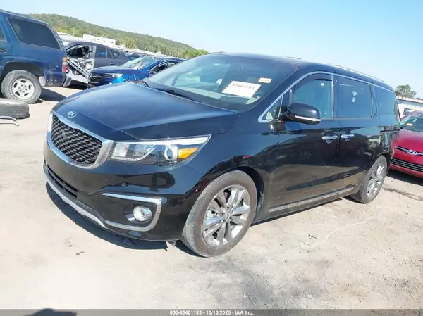 KNDME5C10J6366432 2018 KIA SEDONA - Image 2