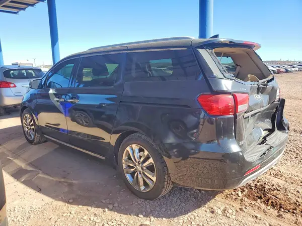 KNDME5C10J6372294 2018 KIA SEDONA - Image 2