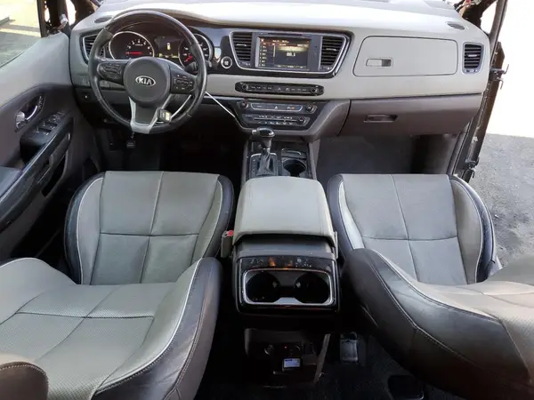 KNDME5C11G6146645 2016 KIA SEDONA - Image 8
