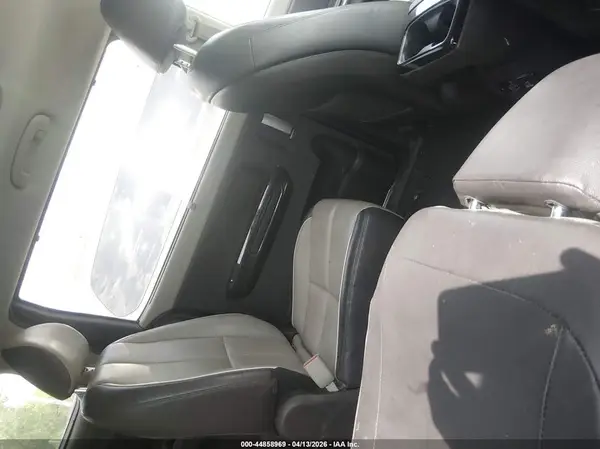 KNDME5C11J6350367 2018 KIA SEDONA - Image 8