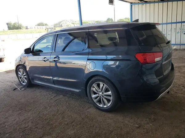 KNDME5C12H6271977 2017 KIA SEDONA - Image 2