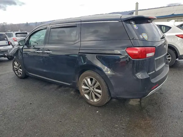 KNDME5C12H6334074 2017 KIA SEDONA - Image 2