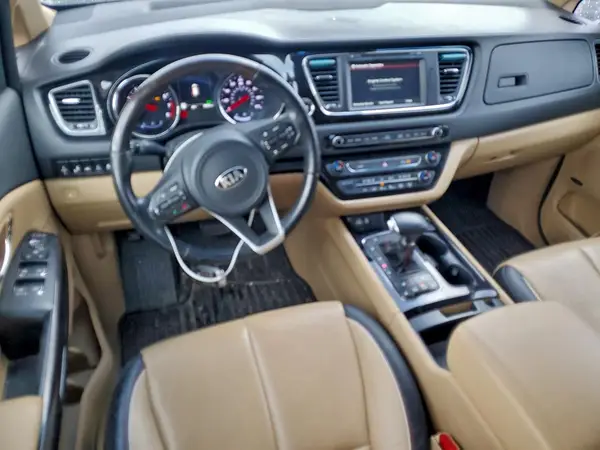 KNDME5C12H6334074 2017 KIA SEDONA - Image 8