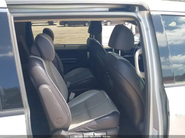KNDME5C13G6123917 2016 KIA SEDONA - Image 8
