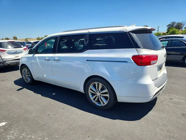 KNDME5C13G6147036 2016 KIA SEDONA - Image 2